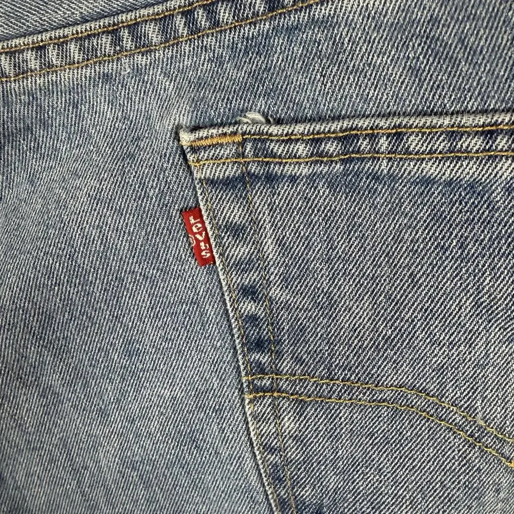 Levis 550 Jeans Mens 42x30 Light Wash Blue Relaxed Tapered Denim Distressed